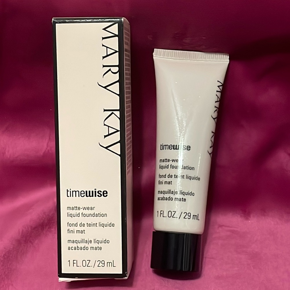 Matte-wear liquid foundation 
Beige 1
1 fl.oz.